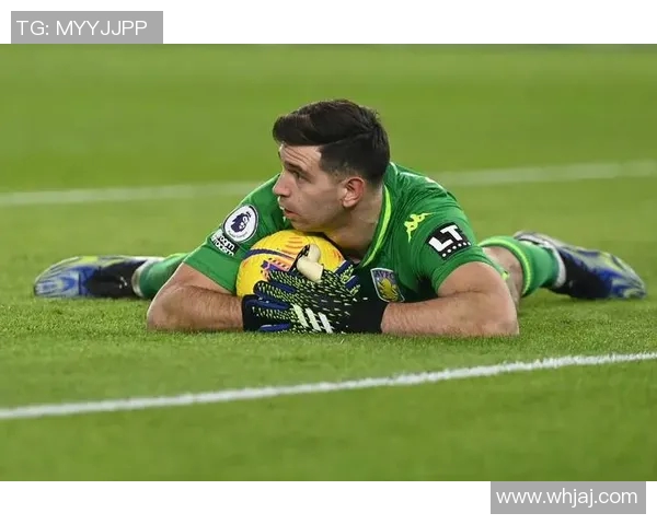 马丁内斯的传奇旅程与足球世界的辉煌成就探秘 马丁内斯的传奇旅程与足球世界的辉煌成就探秘